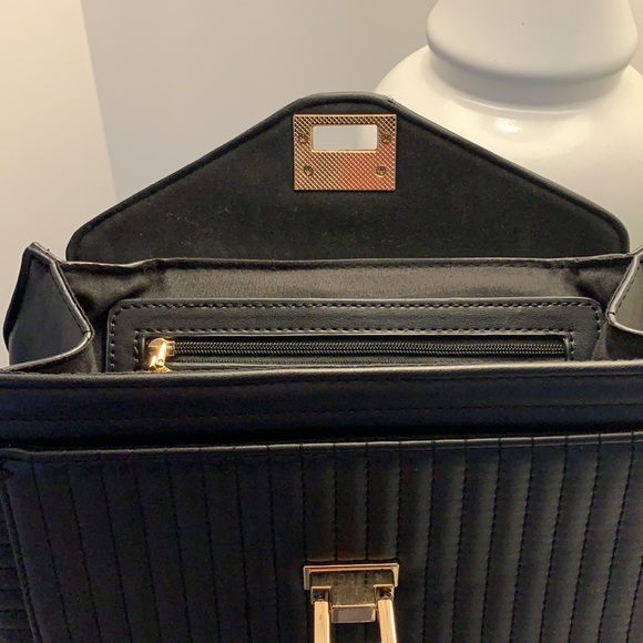 Brand new Badgley Mischka Bag - Picture 5 of 5